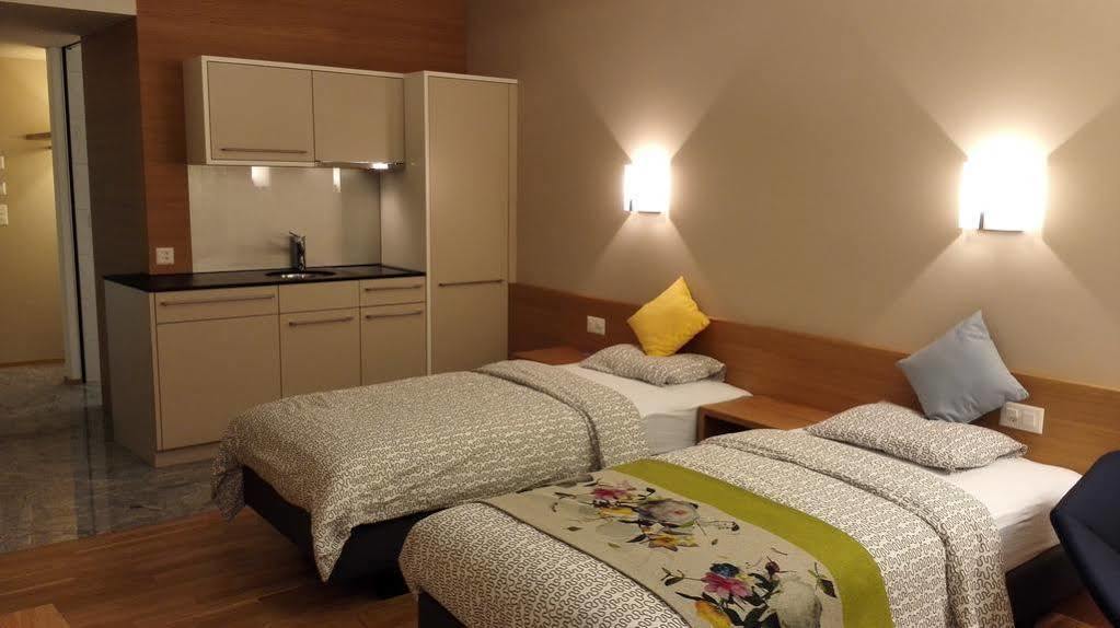 Hotel Bella Vista Сурзее Екстериор снимка